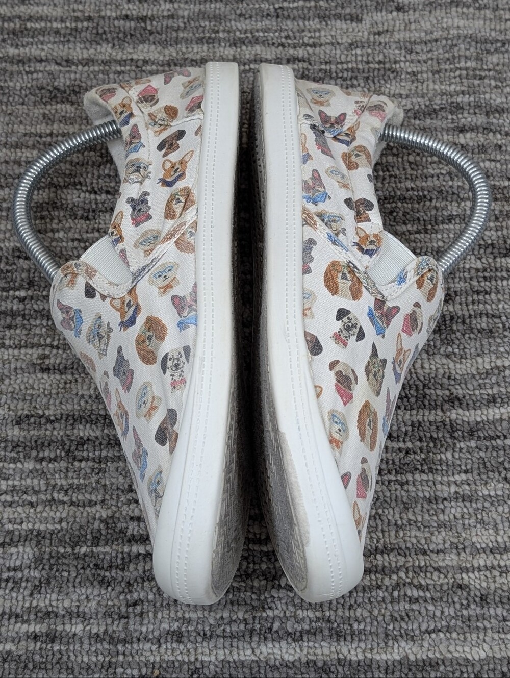 The Humane Society: Dog Slip ons - Size 9 - Picture 5 of 10